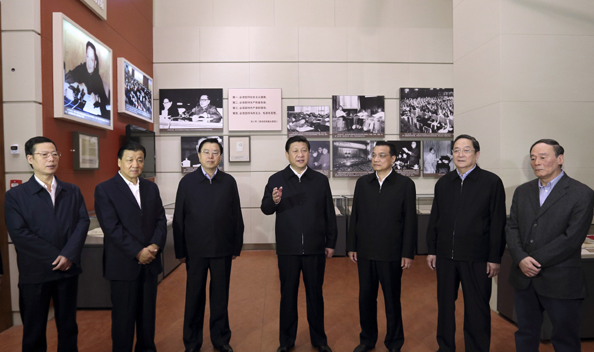 習近平和其他中央領(lǐng)導(dǎo)參觀大型展覽《復(fù)興之路》并發(fā)表重要講話
