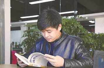 趙新星—不忘立足家鄉(xiāng)初心，不斷創(chuàng)新服務(wù)社會
