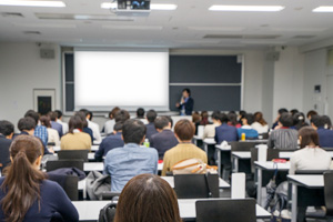 通識(shí)課：“成長(zhǎng)學(xué)堂”高職新生素質(zhì)教育課程思政教學(xué)案例