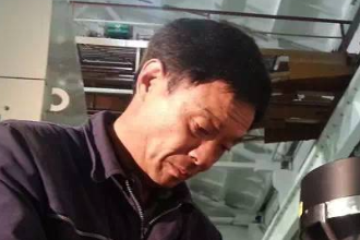 <em>深海</em>“蛟龍”守護(hù)者—顧秋亮