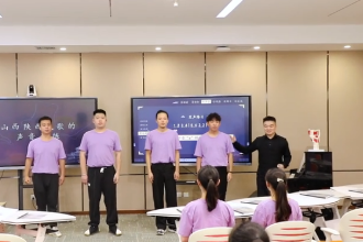 <em>微</em><em>課</em>：<em>音樂</em><em>表演</em><em>專業(yè)</em>《<em>黃河流域</em><em>民歌</em><em>的</em><em>演唱</em><em>訓(xùn)練</em>—陜西<em>民歌</em>＜黃河船夫曲＞<em>的</em>聲音<em>訓(xùn)練</em>》